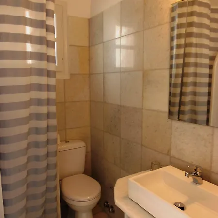 Hotel Manos 2*