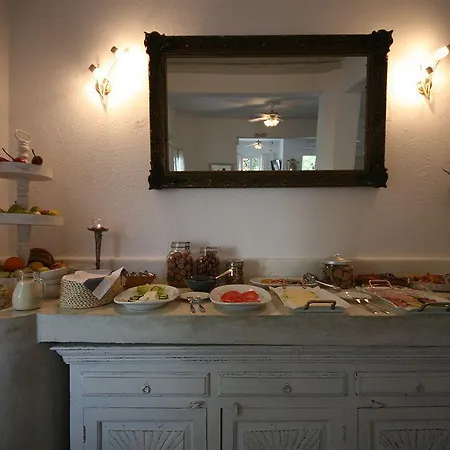 Hotel Manos