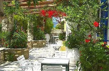 Manos Naousa (Paros)