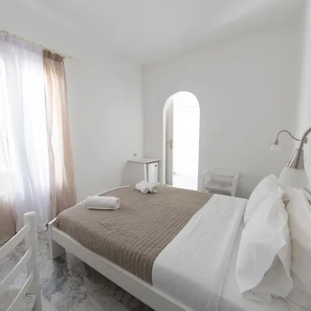 Manos Hotel Naoussa