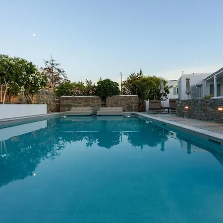 Manos Hotel