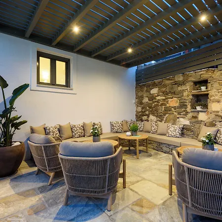 Hotel Manos Naoussa