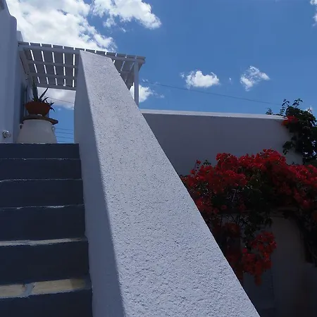 Manos Hotel
