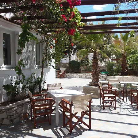 Hotel Manos 2*
